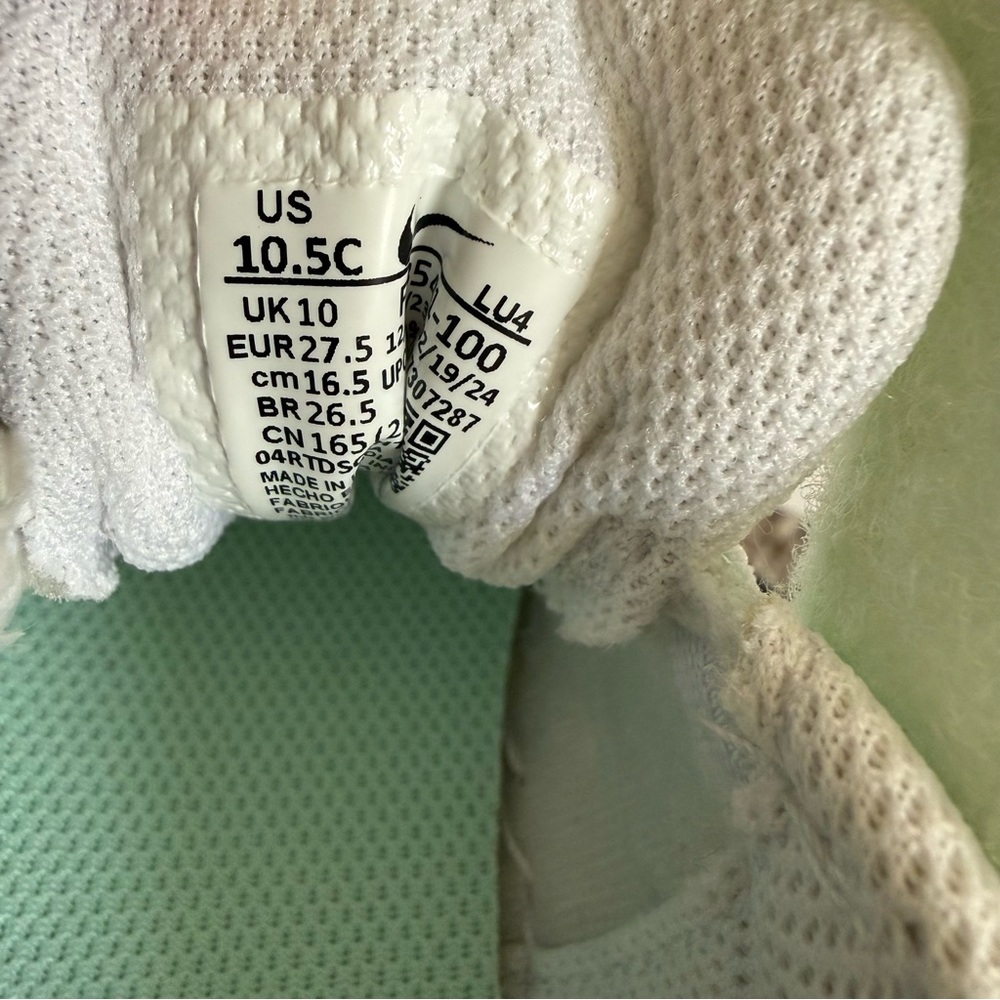 Nike Kids' Toddler Girl Sneakers in Mint and White size 10.5 - Picture 9 of 10